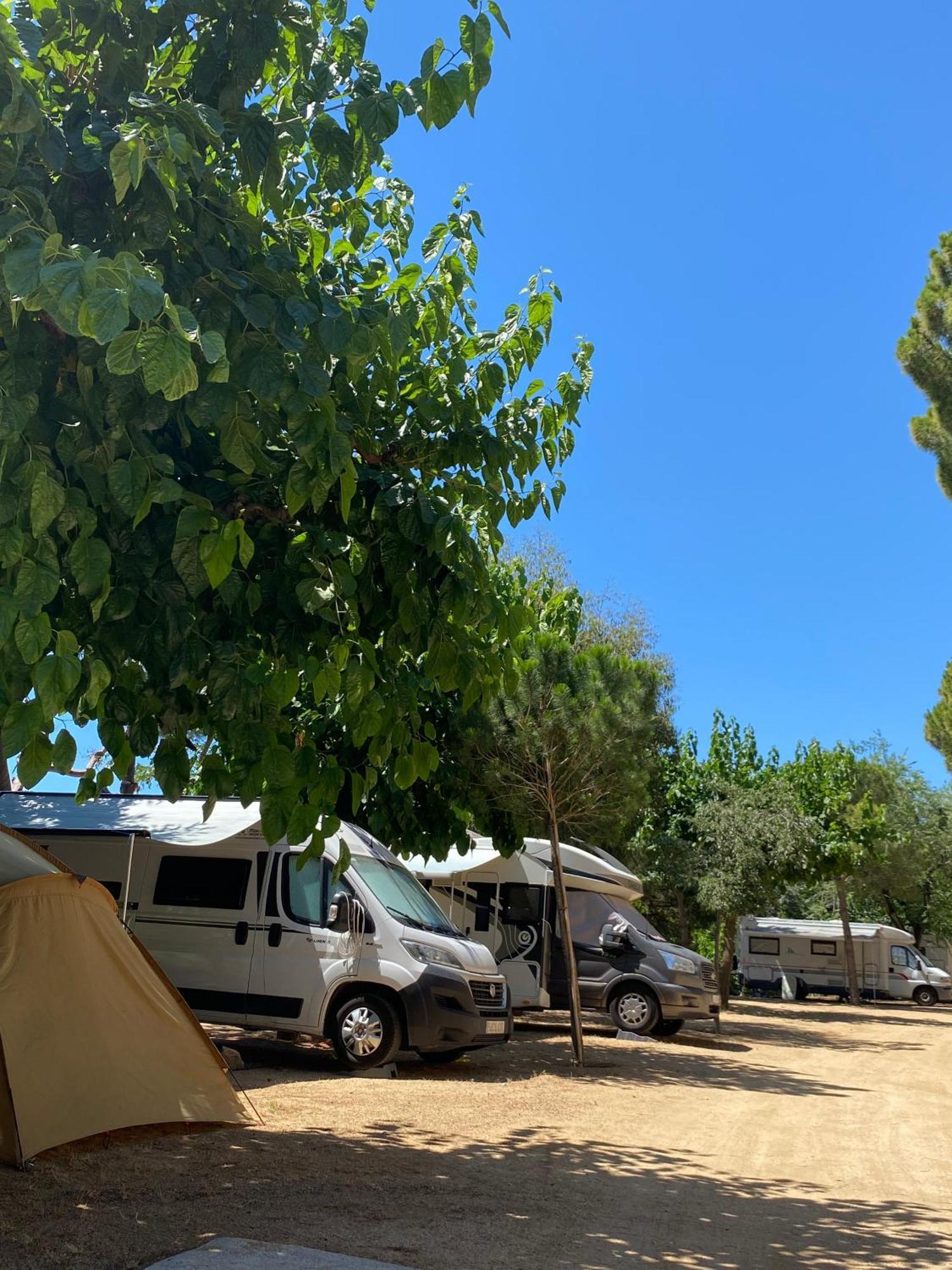 Camping Roca Grossa Calella Eksteriør bilde
