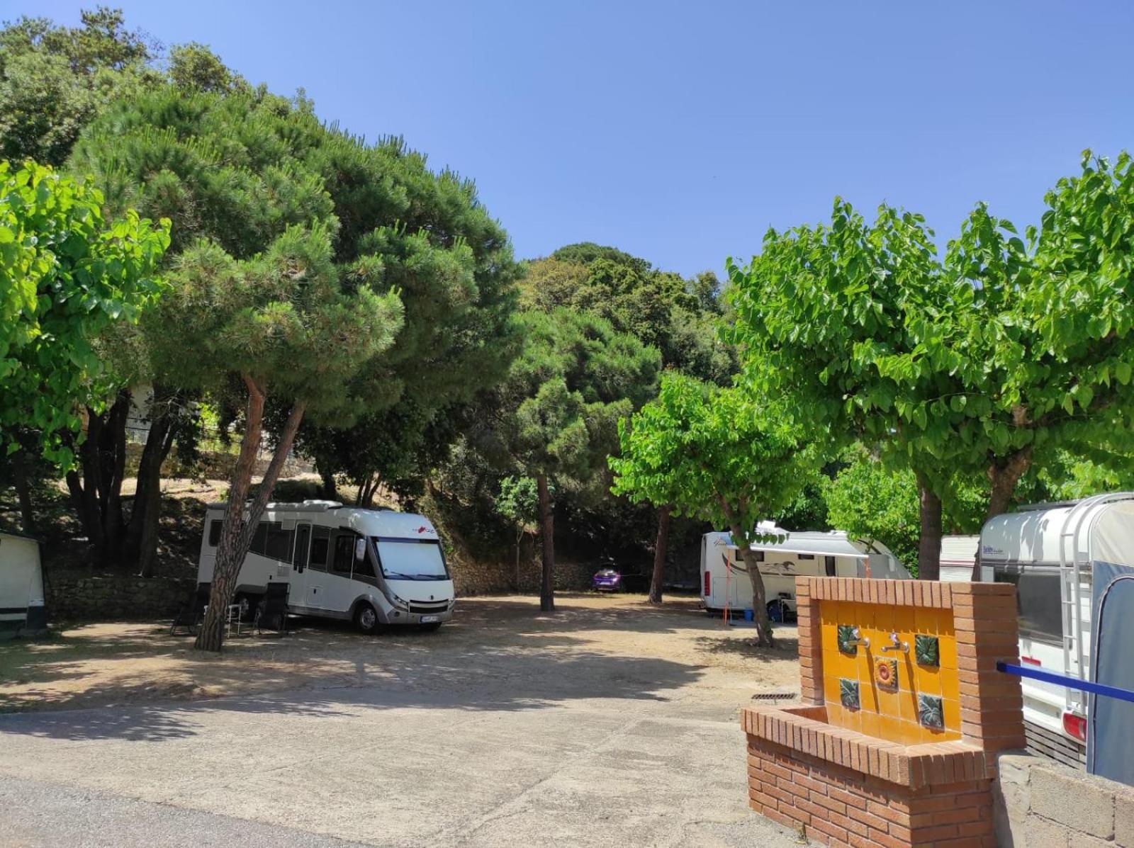Camping Roca Grossa Calella Eksteriør bilde